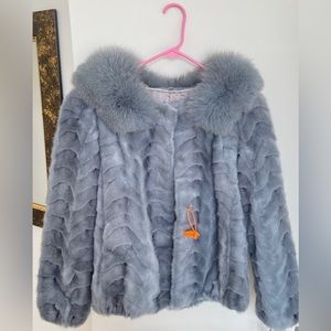 Luxury Women's Blue Faux Fur Jacket with Plush Collar